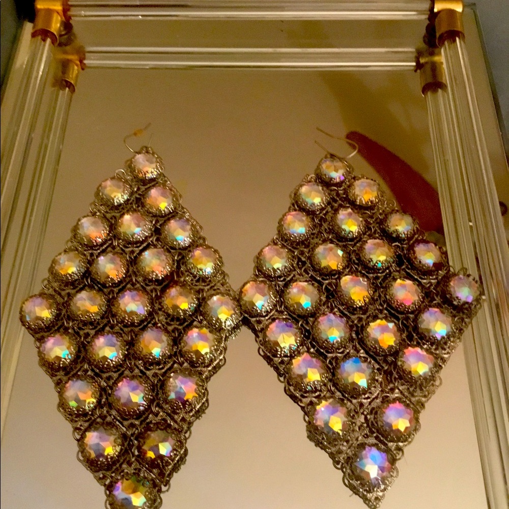 Glamorous earrings